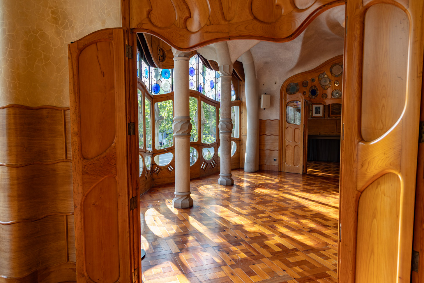 Als eerste naar binnen bij Casa Battló